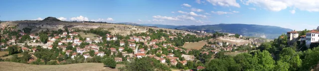 Safranbolu’nun tarihî konut dokusu ve çevresindeki tepeler; 2006 tarihli panorama