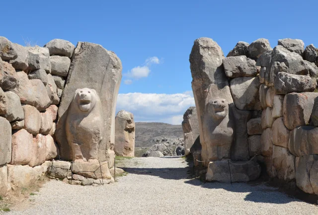 Stone blocks and lion figures at Hattusa’s Lion Gate, 31 March 2016