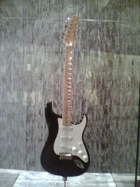 An electric guitar shown as instrumental context; not claimed to have belonged to Erkin Koray.