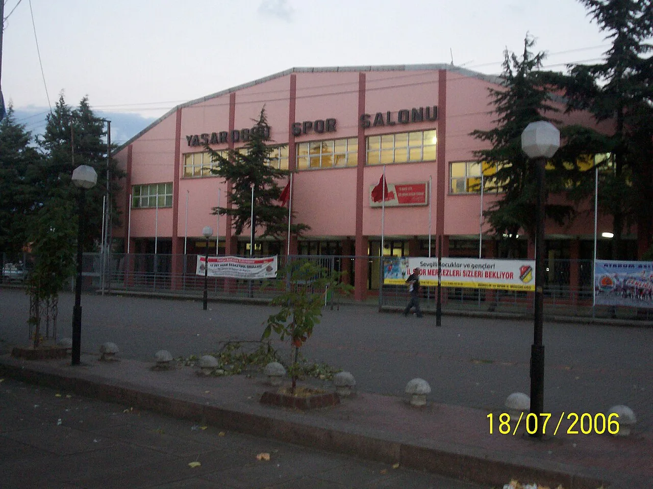 Exterior of a Samsun sports hall bearing Yaşar Doğu's name, photographed on 18 July 2006